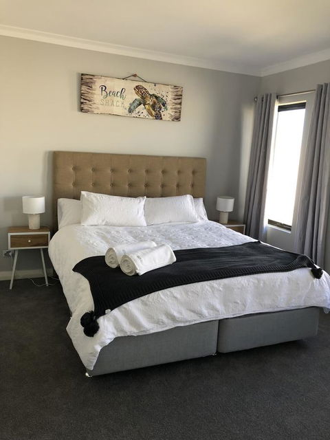 The Shak Kalbarri - Accommodation 4U 11