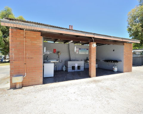 Mandurah Coastal Holiday Park - Accommodation 4U 37