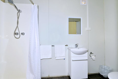 Mandurah Coastal Holiday Park - Accommodation 4U 24