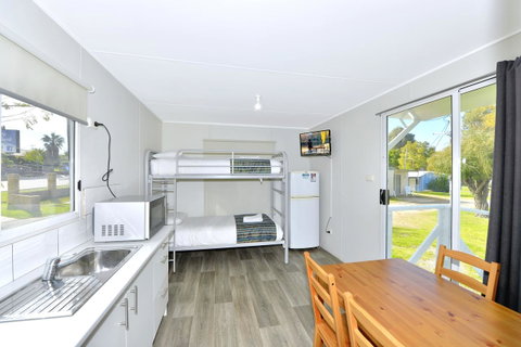 Mandurah Coastal Holiday Park - Accommodation 4U 17
