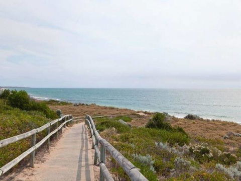 Caravel Beach House Mandurah - Accommodation 4U 20