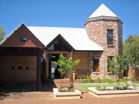 Beach House Dunsborough - Accommodation 4U 13