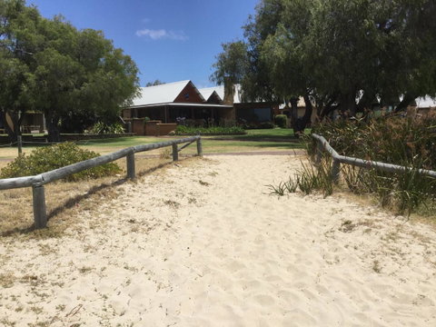 Beach House Dunsborough - Accommodation 4U 17