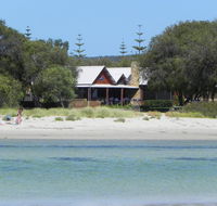 Beach House Dunsborough - Accommodation 4U