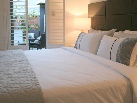 Haven On The Park - Accommodation 4U 12