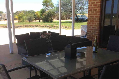 Ocean View Homestead - Accommodation 4U 37