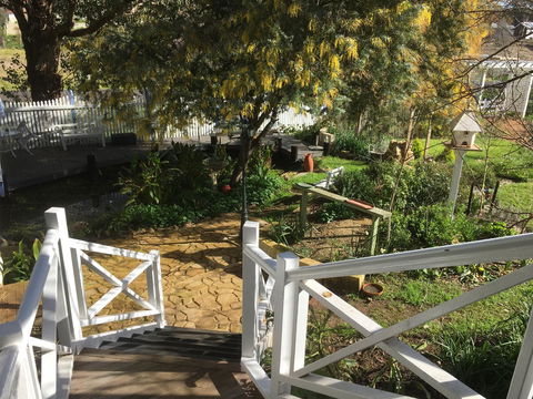 Applegate Lane Chalet - Accommodation 4U 18