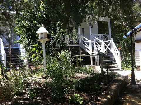 Applegate Lane Chalet - Accommodation 4U 15