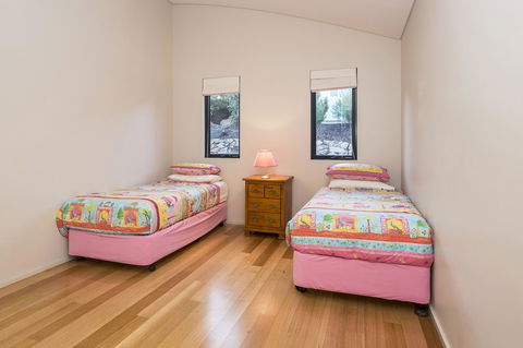 12/26 Yallingup Beach Road - Accommodation 4U 8