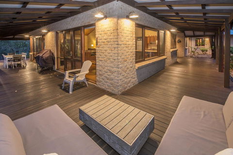 53 Martina Drive - Accommodation 4U 9