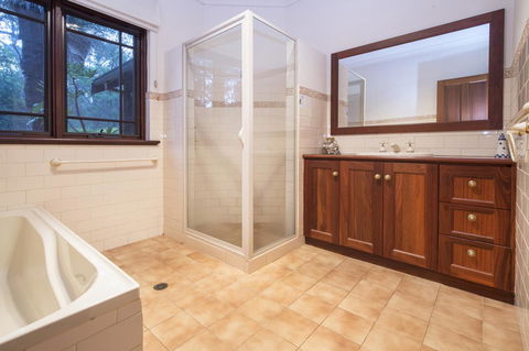 53 Martina Drive - Accommodation 4U 23