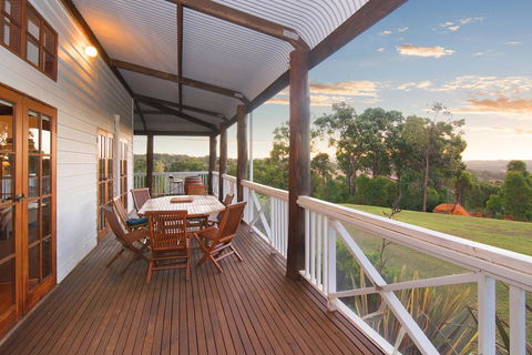 The Farmhouse - Accommodation 4U 4