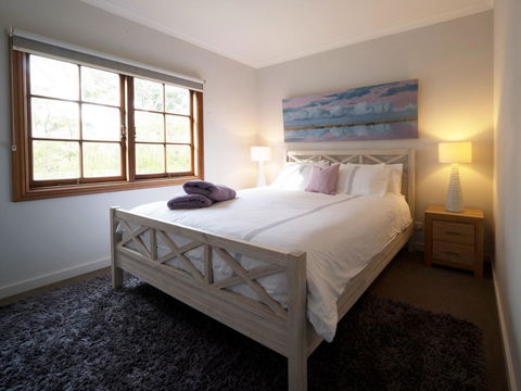 The Farmhouse - Accommodation 4U 9