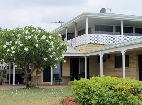 Kalbarri Riverfront Unit - Accommodation 4U 2