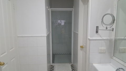 Two Sisters Chalets - Accommodation 4U 5