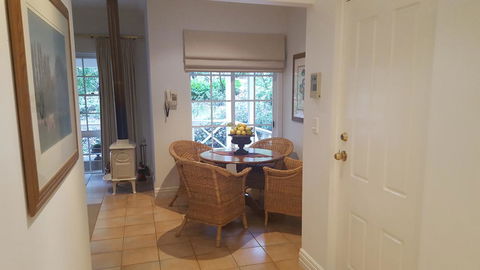 Two Sisters Chalets - Accommodation 4U 9