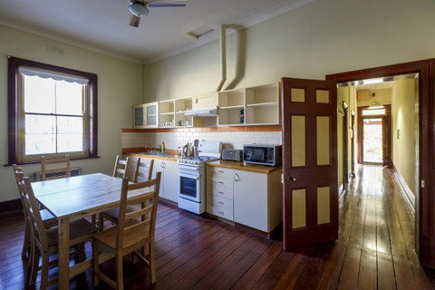 Fremantle Colonial Cottages - Accommodation 4U 11
