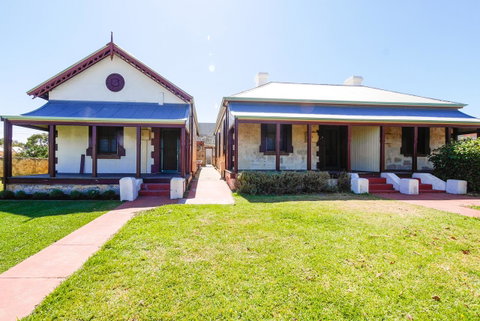 Fremantle Colonial Cottages - Accommodation 4U 0