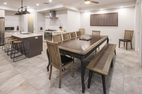 15 Cabot Close - Accommodation 4U 13