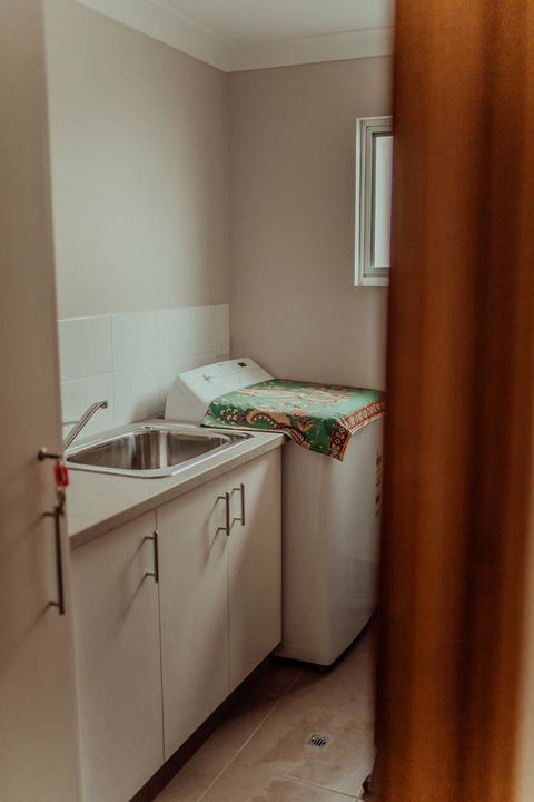 Bluebird Cottage - Accommodation 4U 24