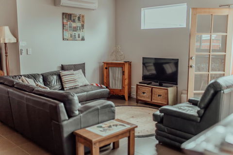 Bluebird Cottage - Accommodation 4U 18