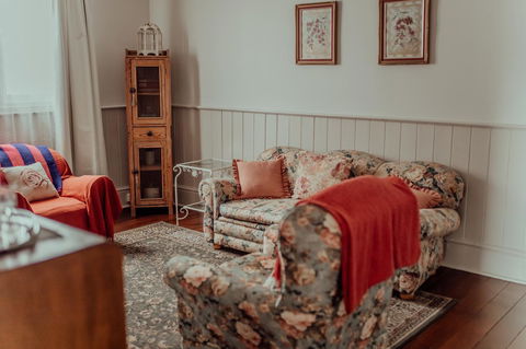 Bluebird Cottage - Accommodation 4U 10
