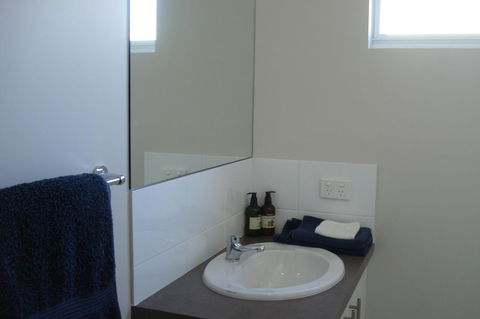 Bluebird Cottage - Accommodation 4U 22