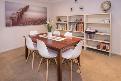 Boardwalk - Accommodation 4U 9