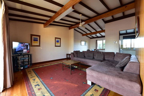 Kalbarri Sunset Villa - Accommodation 4U 13