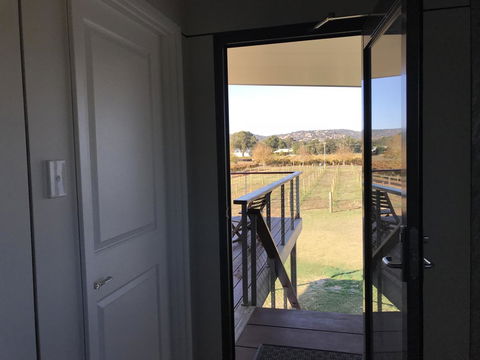 Lot113 Vineyard Accommodation - Accommodation 4U 1