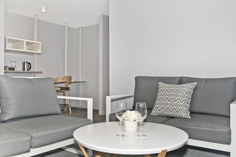 Atrium Hotel Mandurah - Accommodation 4U 22