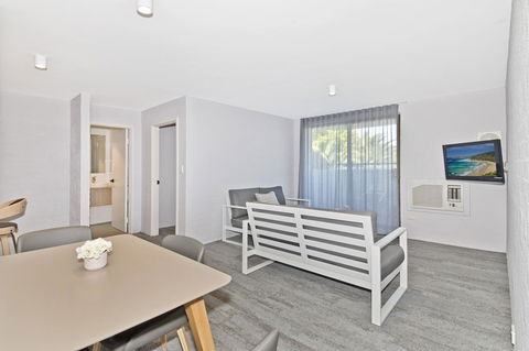 Atrium Hotel Mandurah - Accommodation 4U 25