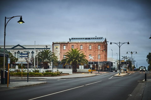 The Premier Mill Hotel - Accommodation 4U 14