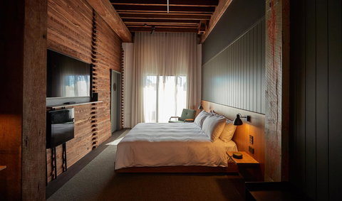 The Premier Mill Hotel - Accommodation 4U 1