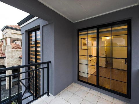 Highgate Modern Home (4 Mins To Perth City) - Accommodation 4U 0