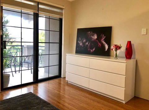 Highgate Modern Home (4 Mins To Perth City) - Accommodation 4U 16