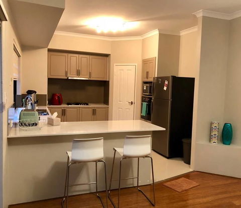 Highgate Modern Home (4 Mins To Perth City) - Accommodation 4U 3