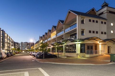 Dolphin Quay Apartments - Accommodation 4U 18