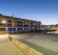 Dolphin Quay Apartments - Accommodation 4U