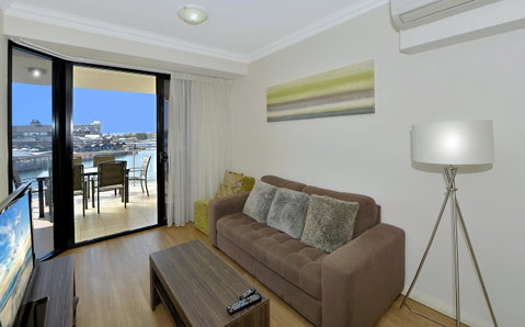 Dolphin Quay Apartments - Accommodation 4U 3
