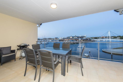 Dolphin Quay Apartments - Accommodation 4U 22