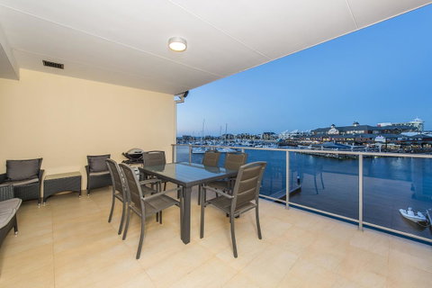 Dolphin Quay Apartments - Accommodation 4U 21