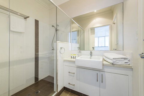 Dolphin Quay Apartments - Accommodation 4U 40