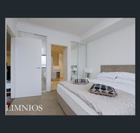 Frankly Francis - Exquisite Executive Apartment - Accommodation 4U