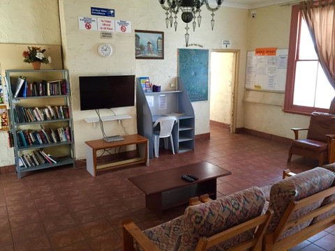 Hay Street Traveller\'s Inn - Accommodation 4U 13