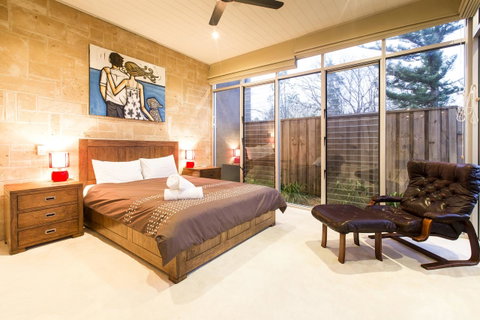 Arthouse - Accommodation 4U 12