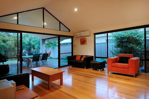 THE SANCTUARY LUXURY HOLIDAY HOME - Accommodation 4U 18