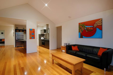 THE SANCTUARY LUXURY HOLIDAY HOME - Accommodation 4U 17