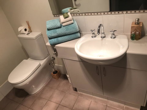 THE SANCTUARY LUXURY HOLIDAY HOME - Accommodation 4U 3