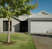 THE SANCTUARY LUXURY HOLIDAY HOME - Accommodation 4U